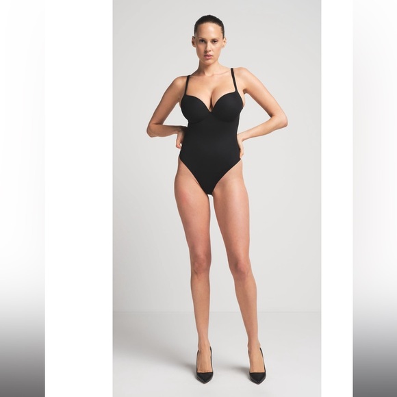 NWT SKIMS Push-Up Thong Bodysuit in Onyx - Picture 3 of 12